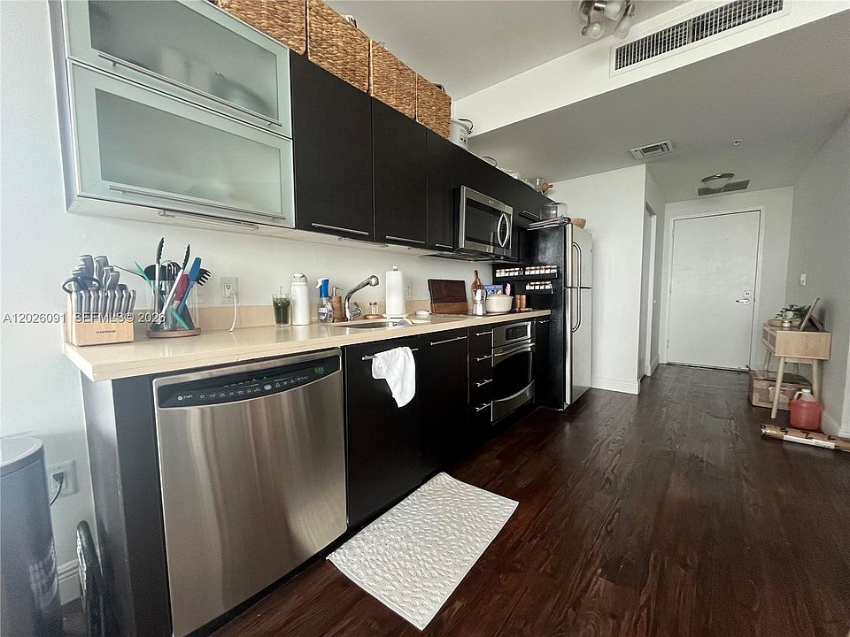 1st image of 90 SW 3rd St APT 1705