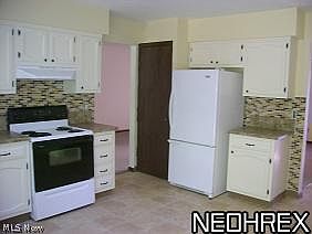 3rd image of 16776 Walnut Creek Dr