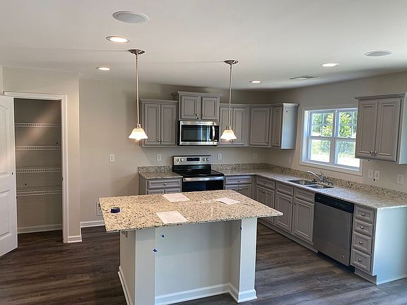 3rd image of 810 Cormier Dr Lot 39