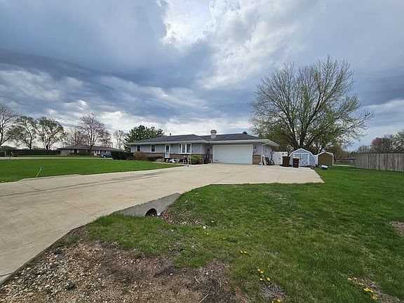 2nd image of 1075 Apple Jack Dr