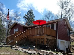 48 Shady Lane Dr, Beach Lake, PA 18405