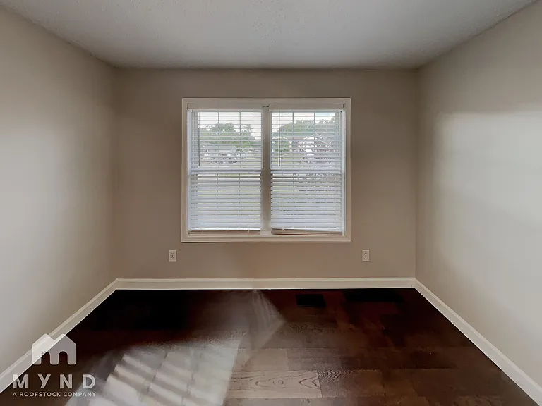 608 Helms Dr — Photo 10