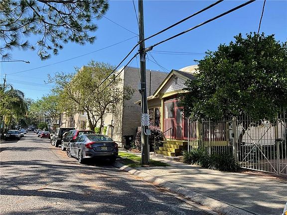 5th image of 4221 Pitt St