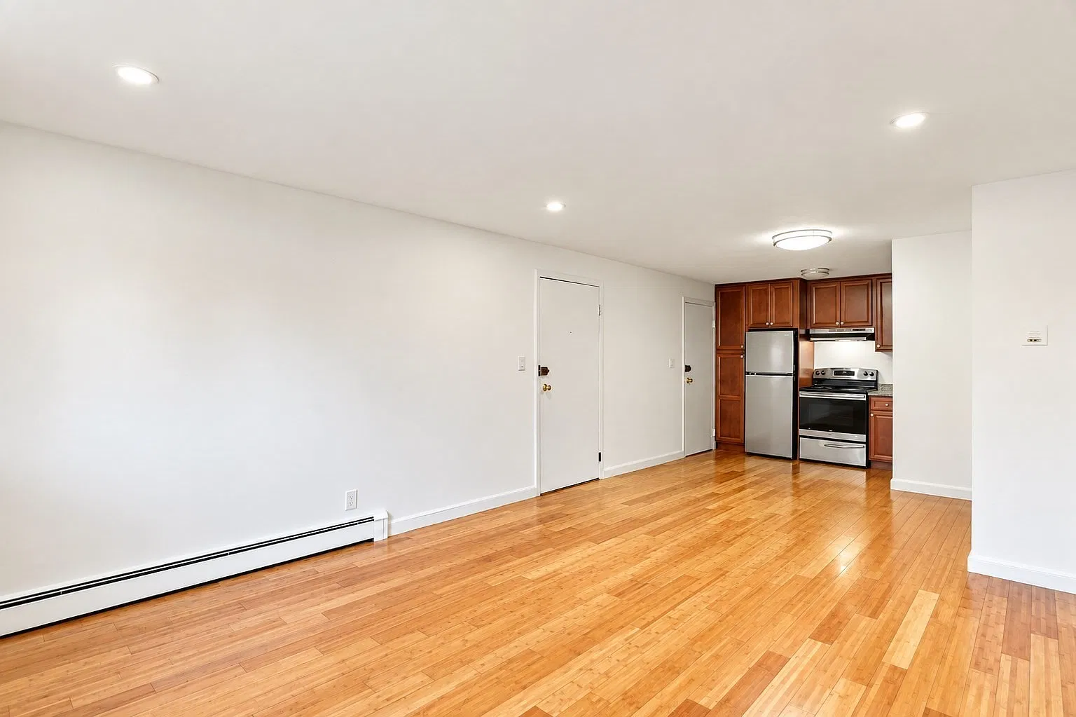 2 bed, 709 sqft, $2,500 — Photo 3