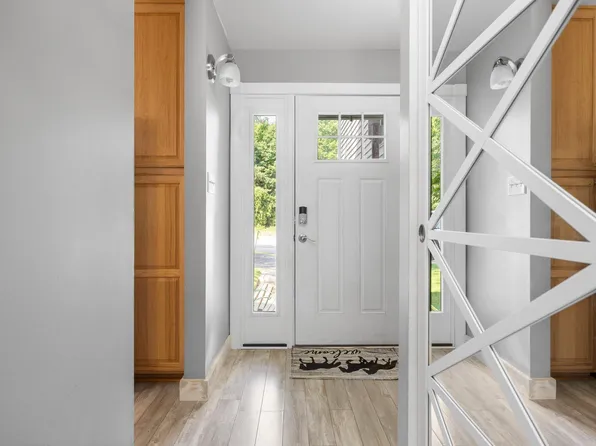 10739 S Timberlee Dr, Traverse City, MI 49684