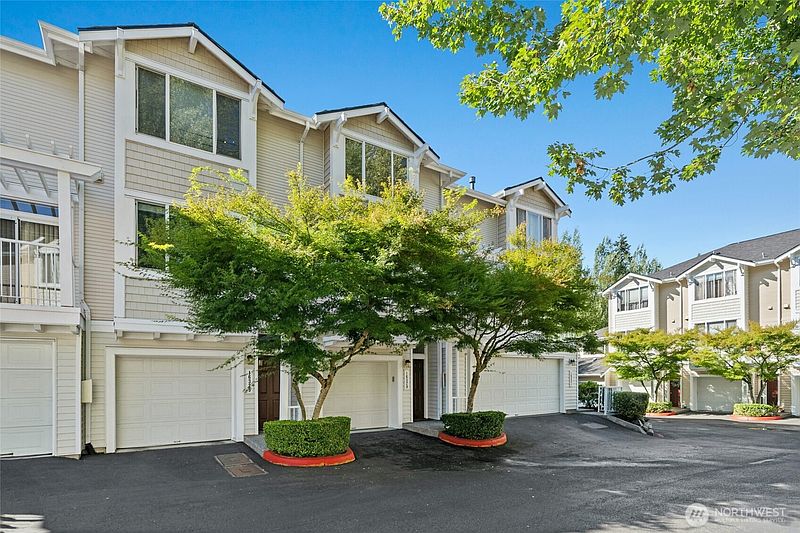 2nd image of 16329 118th Lane NE #39-3