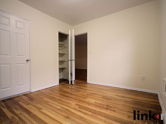 5th image of 1100 Warburton Ave APT 4P