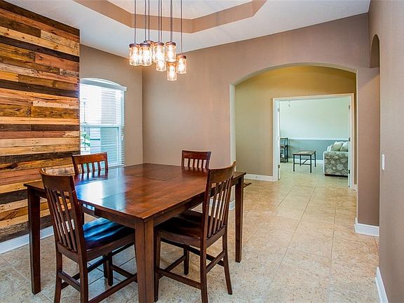 5th image of 13902 Artesa Bell Dr