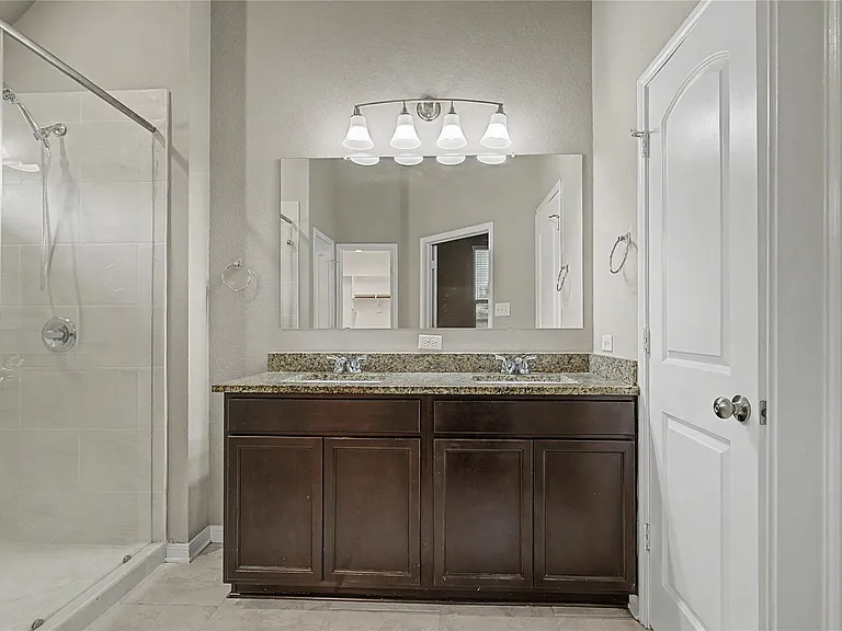 2134 Markley Dr — Photo 15