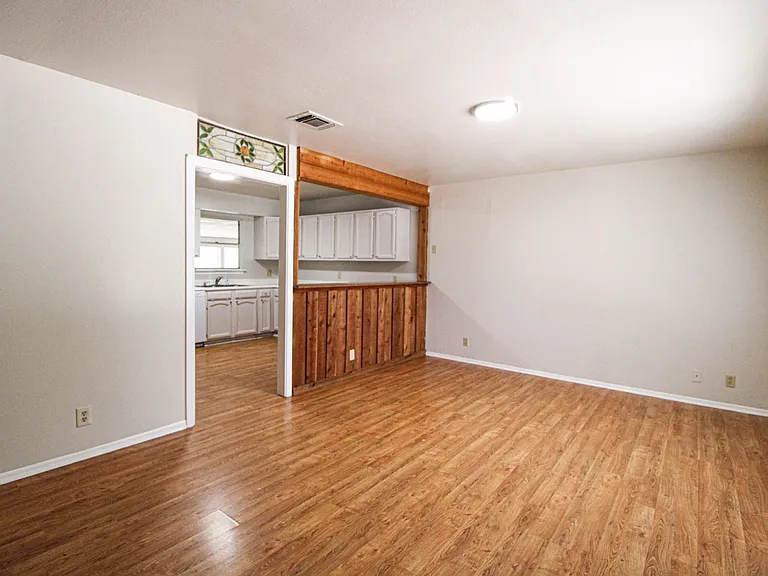 4102 Waikiki Dr — Photo 3
