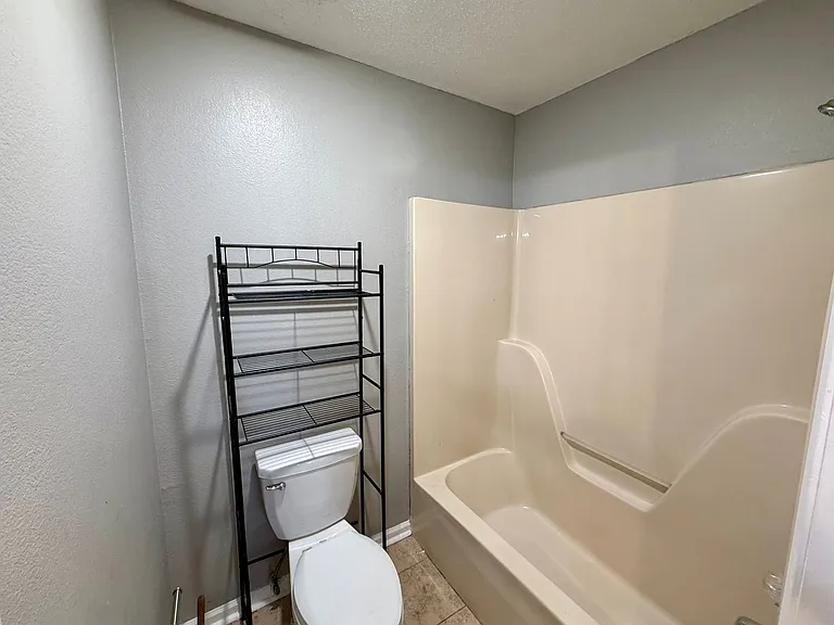 2516 Glenn Pl — Photo 8