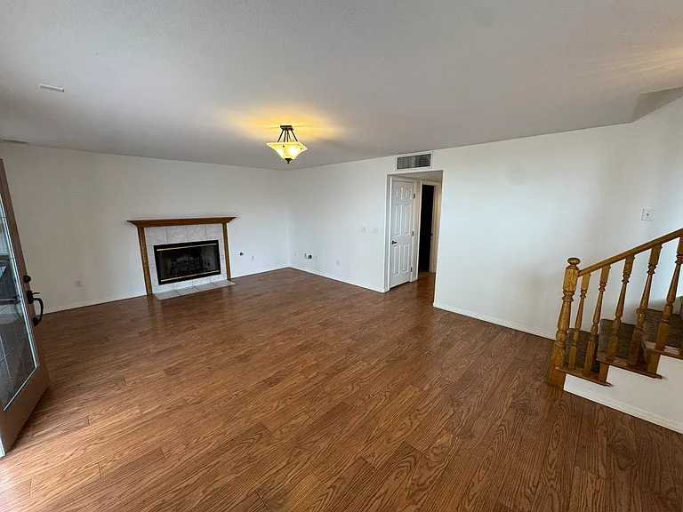 8316 Gillette St — Photo 10