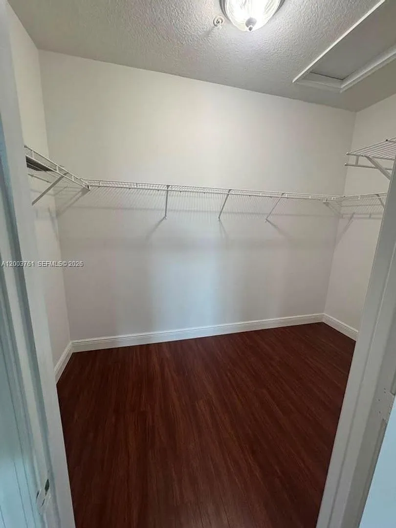 556 Nw 39th Cir #Townhouse 556 Boca Raton, Fl 33431 — Photo 2