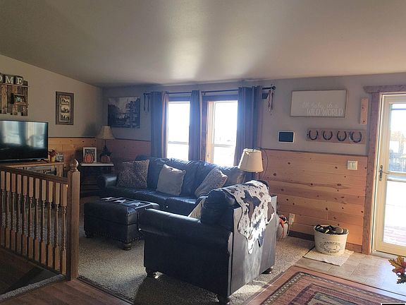 4th image of 218 S Lincoln Ave