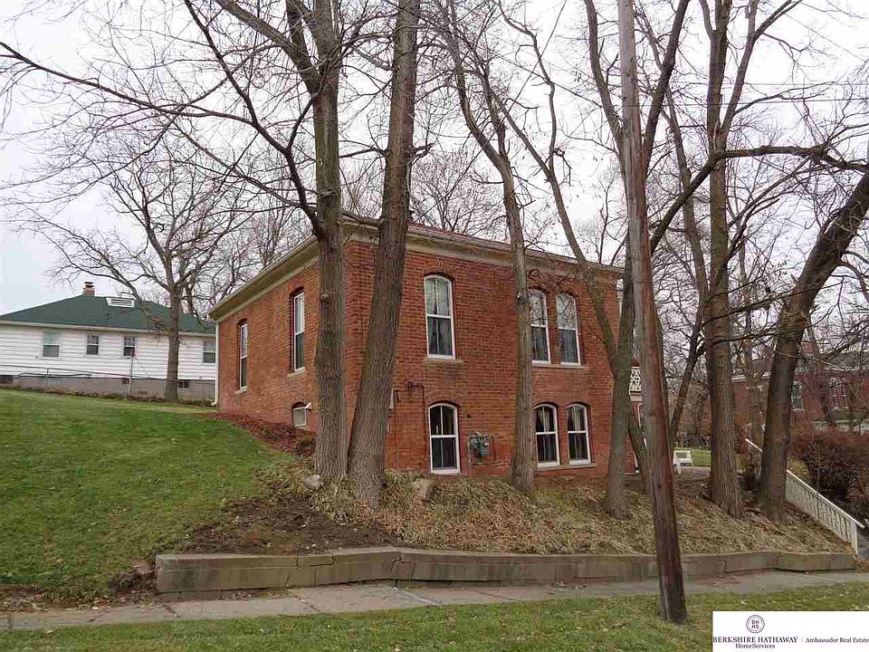 2nd image of 324 Avenue C