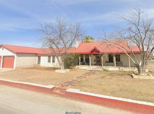 802 Frio St, Cotulla, TX 78014