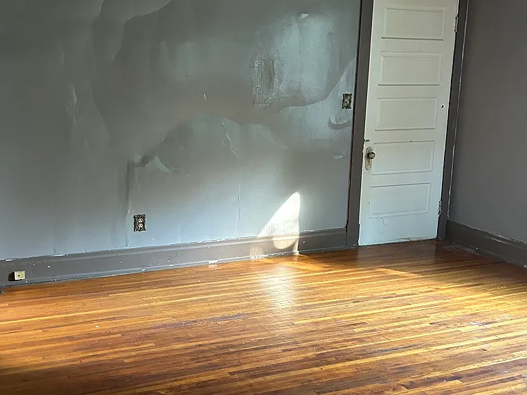 1017 Beech Ave #5 — Photo 4