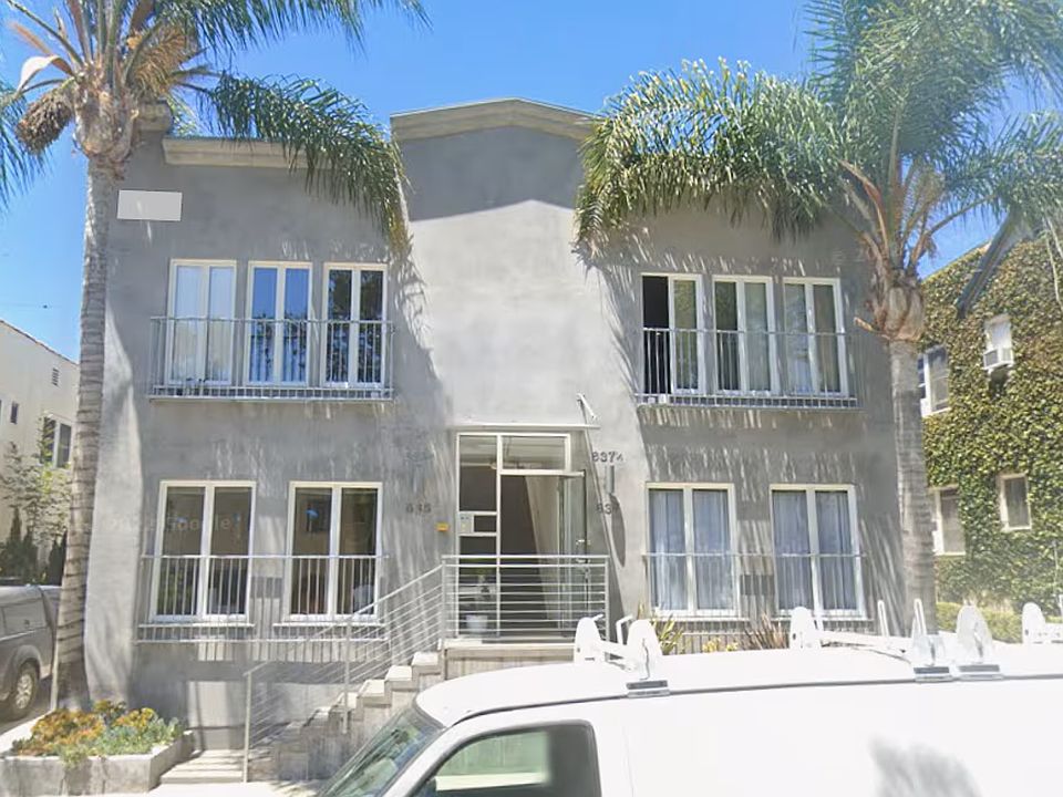 1st image of 635 N Windsor Blvd #1
