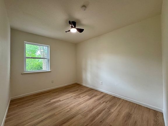 5th image of 2301 Cottonwood Pl