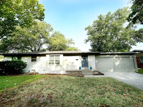 3909 London Ln, Richland Hills, TX 76118