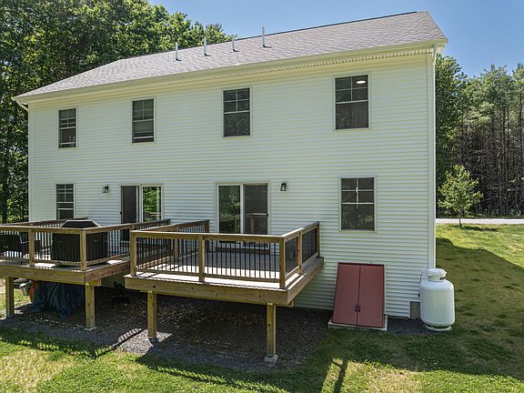 3rd image of 12 Voyager Lane #12