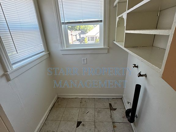 2nd image of 1503-1527 N Edison St #1525
