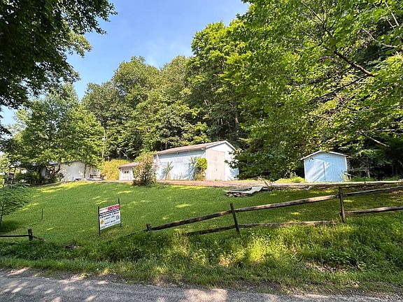 4th image of 745 Plum Run Rd