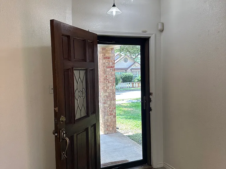 2021 Pheasant Dr — Photo 5