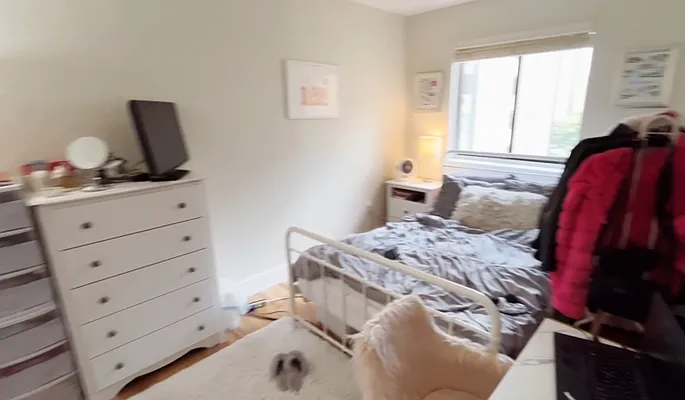 Rented by Akam Sales and Brokerage | media 4