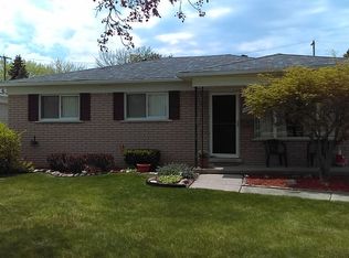 9583 Royal Grand, Redford, MI 48239