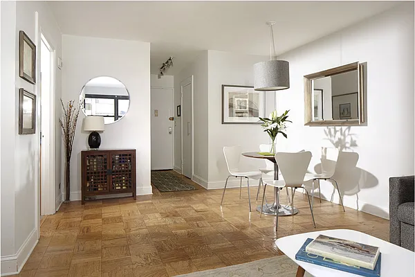 Sold by Owner | media 3