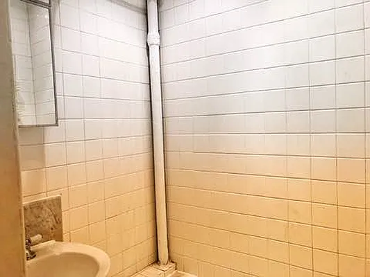 Rented by Friedman Roth Realty | media 25