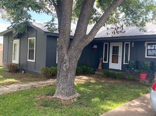 904 Bluebonnet Rd, Mason, TX 76856