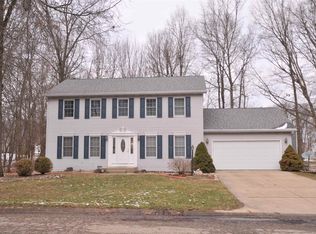 418 Crimson Ln, Plymouth, IN 46563