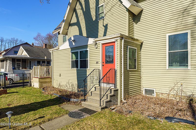 3rd image of 88 Whitehall Road