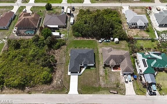 5th image of 2561 25th ST W