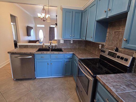 5th image of 305 Halcott Dr APT 112