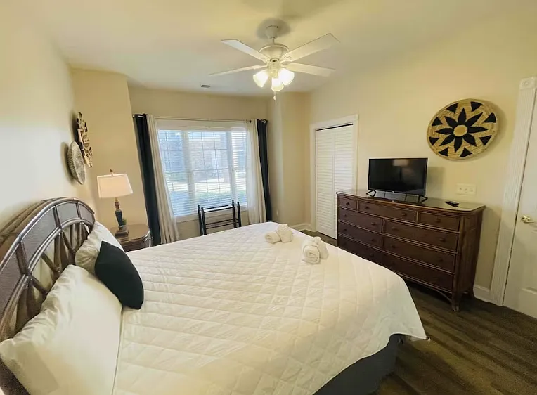 4895 Luster Leaf Cir #105 — Photo 24