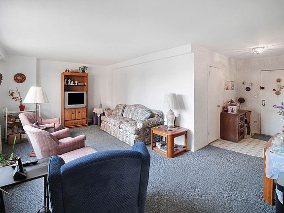 3rd image of 2475 W 16th St APT 4K