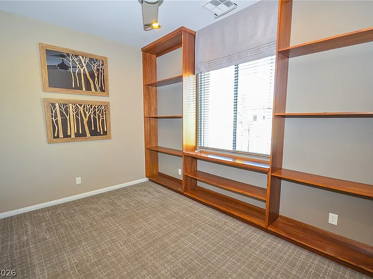 8162 Desert Madera St — Photo 26