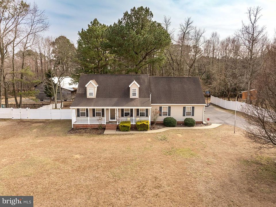 1st image of 25799 Grist Mill Dr