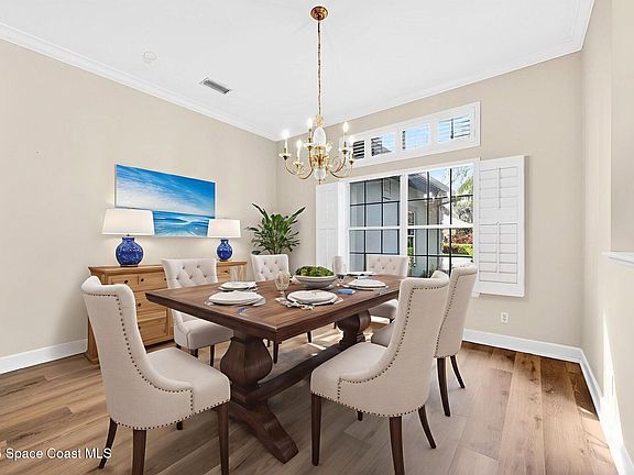 5th image of 801 Florencia Cir