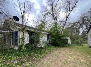 910 Temple St, Bastrop, LA 71220