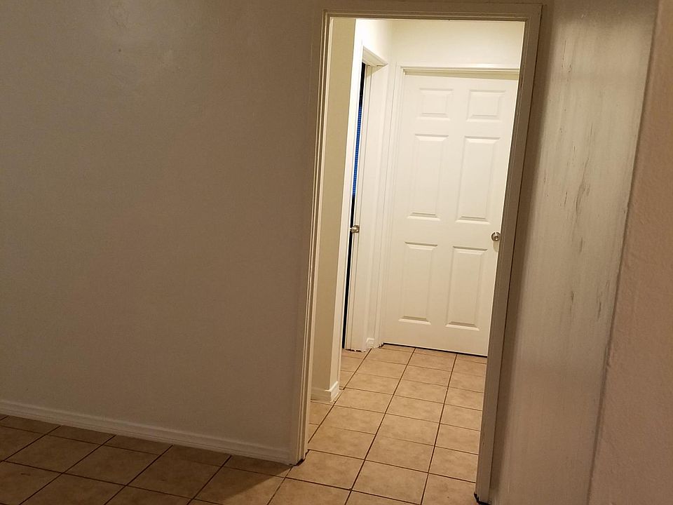 1st image of 321 E 5th St