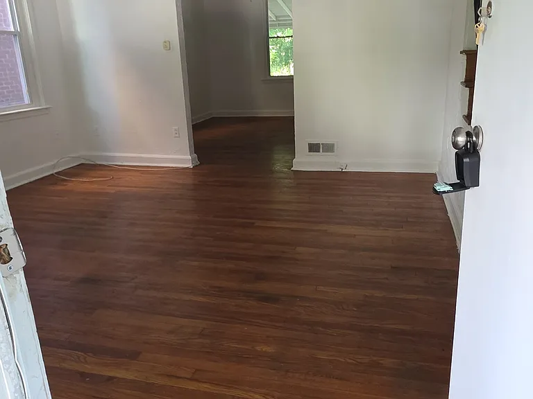 3319 Presstman St — Photo 4