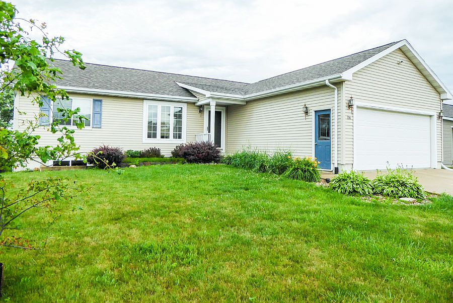 1st image of 114 N Birch Cir