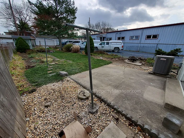 629 Hamilton St — Photo 12