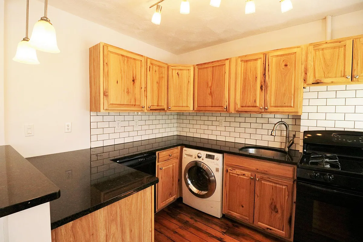 Building Photo - 23 Ellsworth St #2