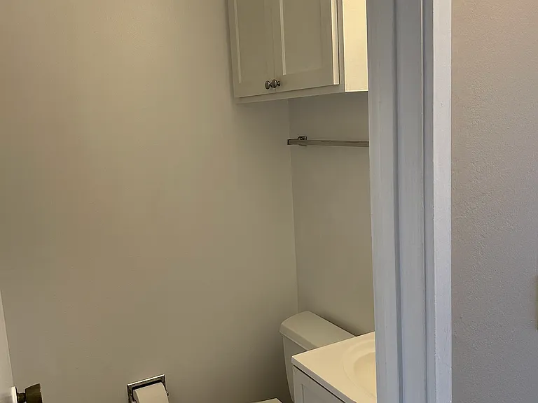 2612 Webster St #7 — Photo 8