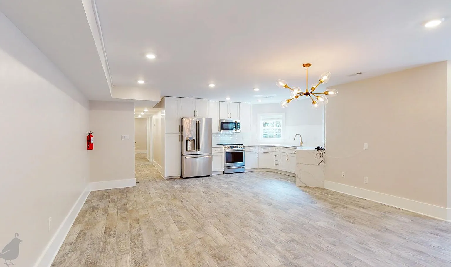 2 bed, 1.5 bath, 2170 sqft, $2,595 — Photo 3
